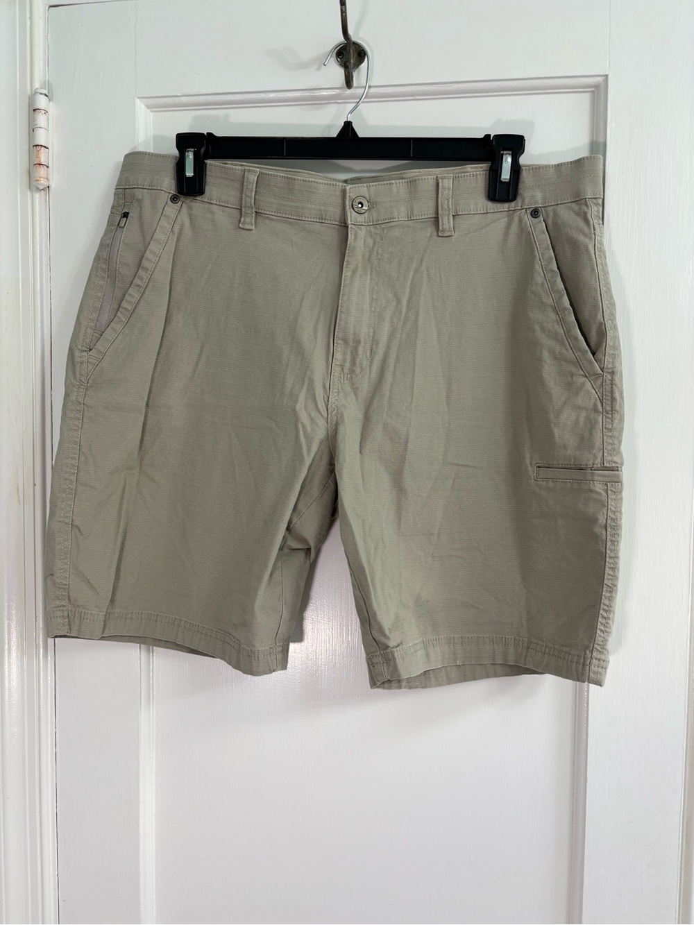 Weatherproof Men's Cargo Shorts in Khaki